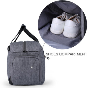 Exercise bag with independent shoes compartment